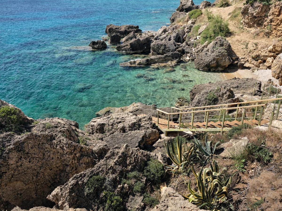 Periyali With Private Pools Villa *