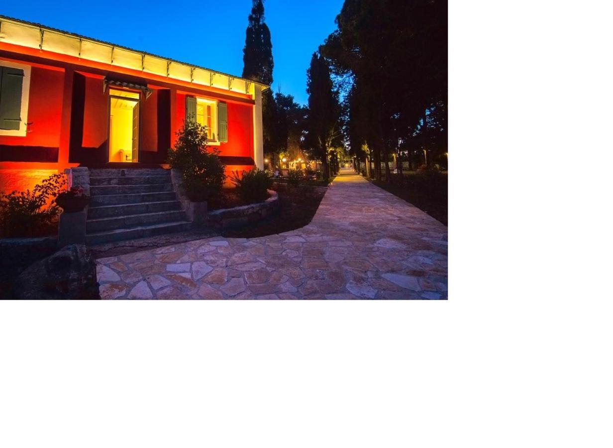 Periyali With Private Pools