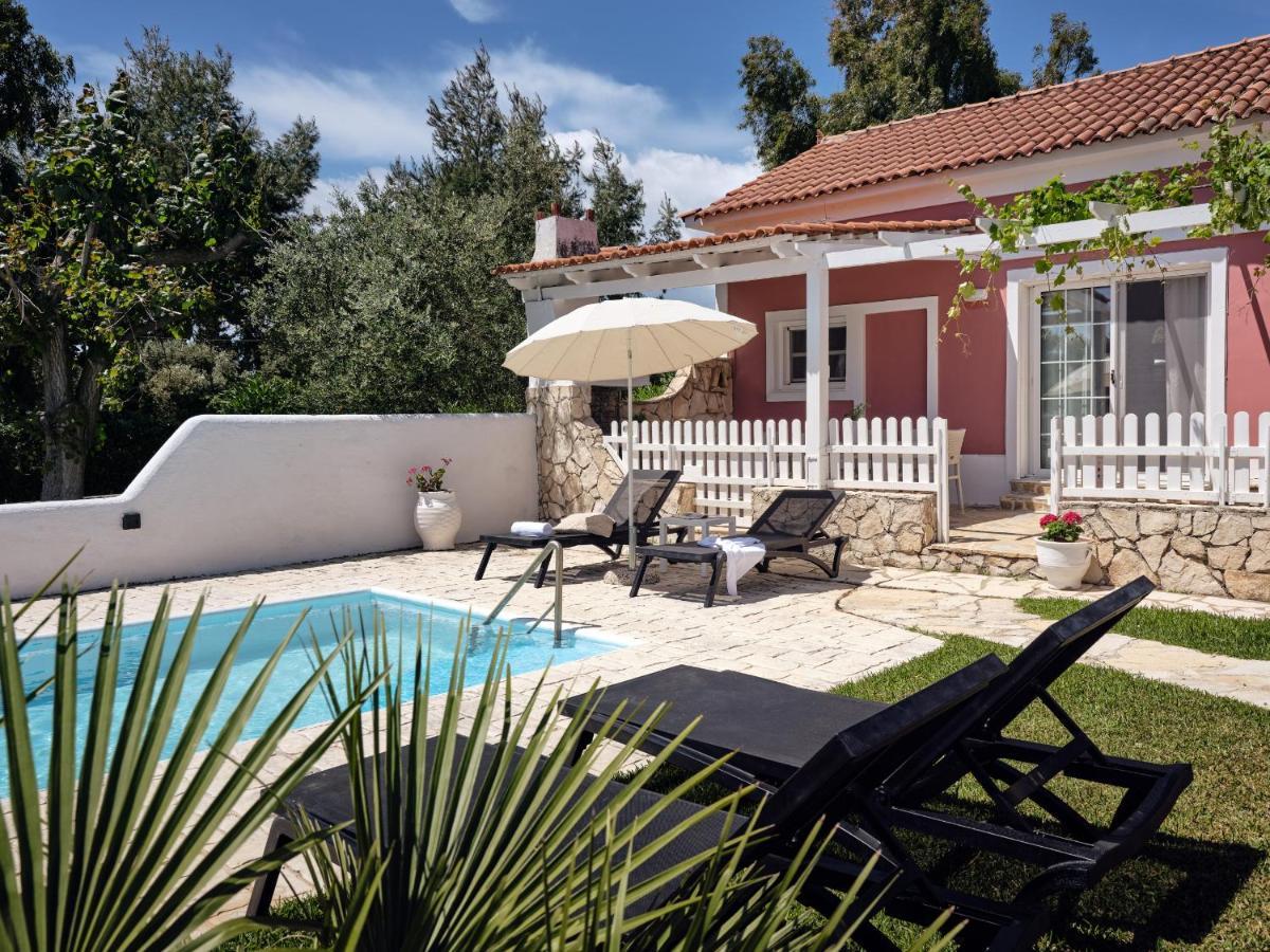 Periyali With Private Pools Vilă